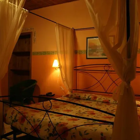 Agriturismo Oasi Verde Mengara Κατάλυμα σε φάρμα Γκούμπιο